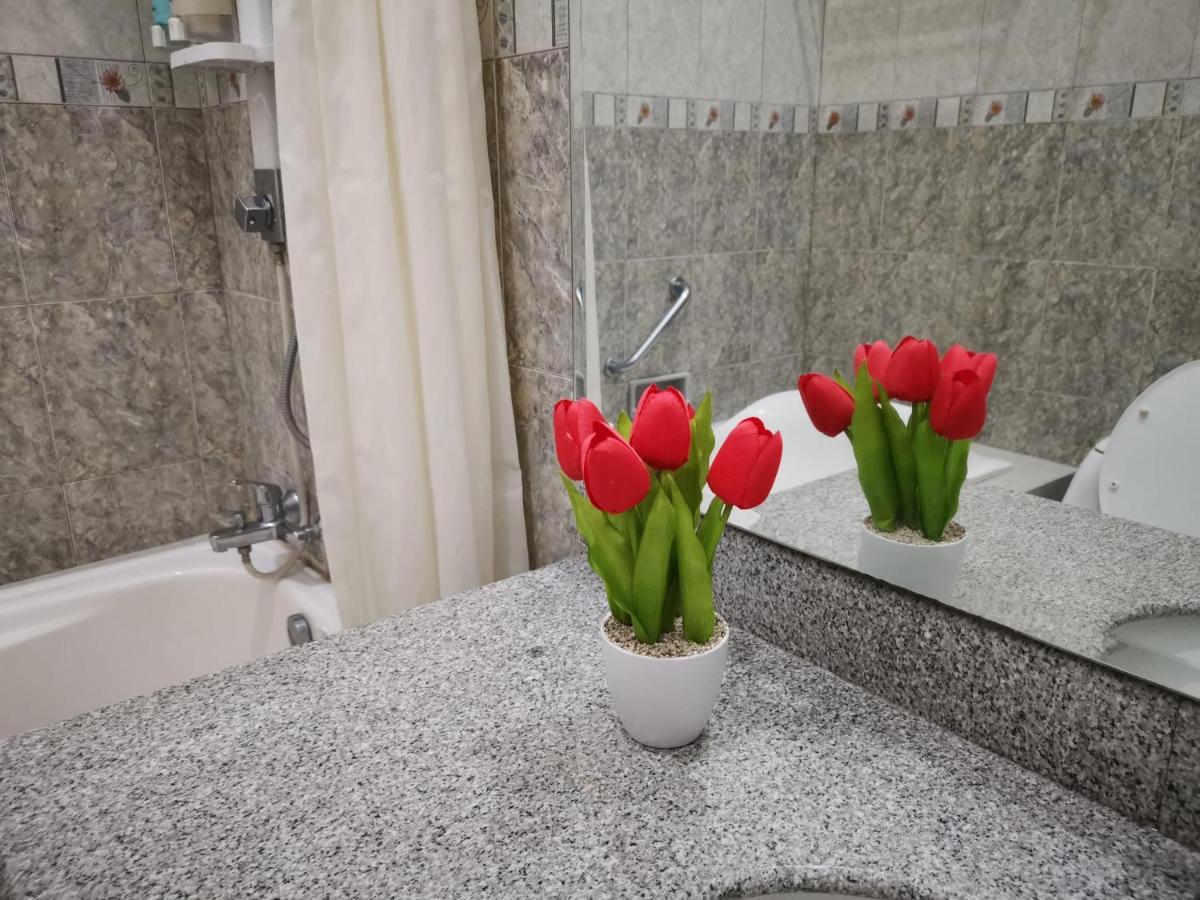 Nariska Suite Homestay 요그야카르타 외부 사진